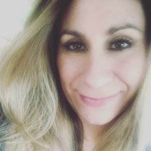 Meet Your Posher, aprilshowers767@hotmail.com